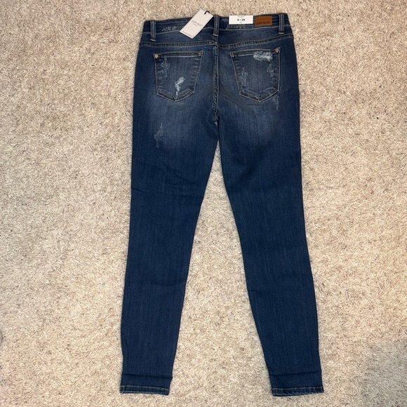 NWT Judy Blue Distressed Leopard Patch Skinny Jeans Women's, Size 9/29 Stretch - Picture 7 of 11